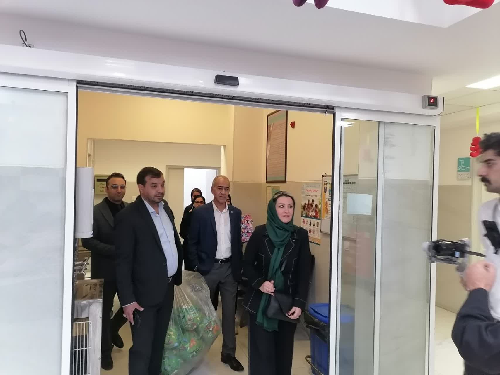 عیادت از فرشته‌های کوچک و بیماران مبتلا به سرطان در بیمارستان افضلی‌پور کرمان